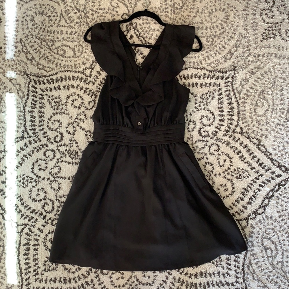 BCBGeneration Black Ruffly Babydoll Mini Dress Size 6